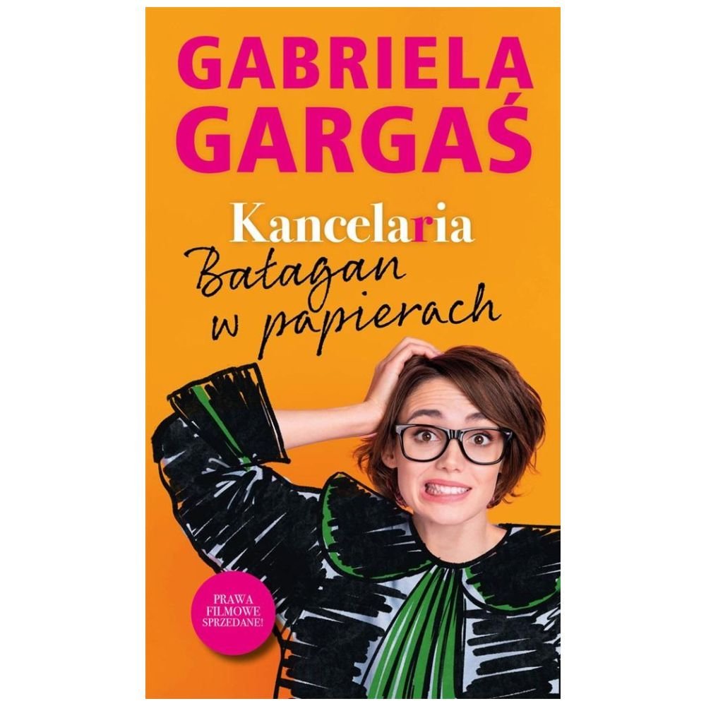 Kancelaria. Bałagan w papierach