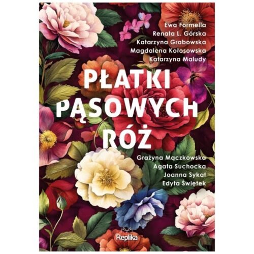 Płatki pąsowych róż
